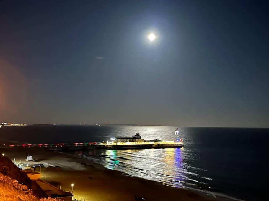 Rockmount Court Lägenhet Bournemouth Exteriör bild